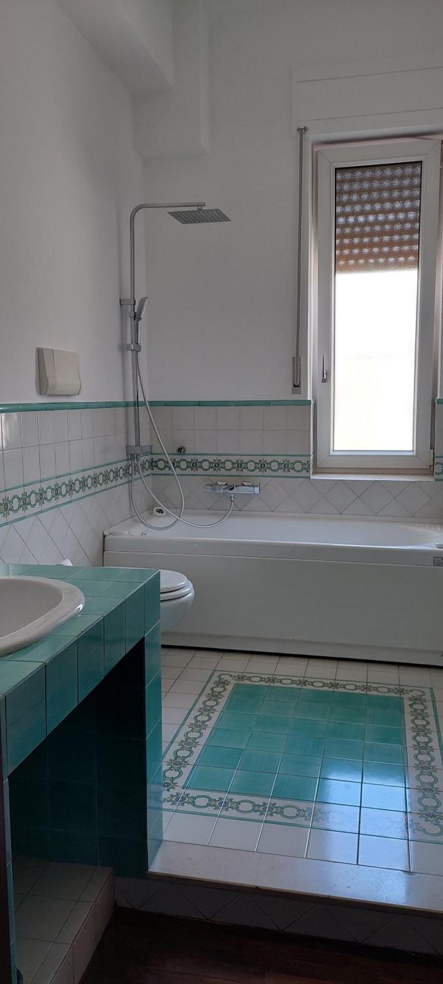 Giulia Town House Tra Citta E Mare Lägenhet Salerno Exteriör bild